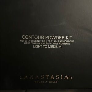 Anastasia Beverly Hills Contour Kit - Light to Medium